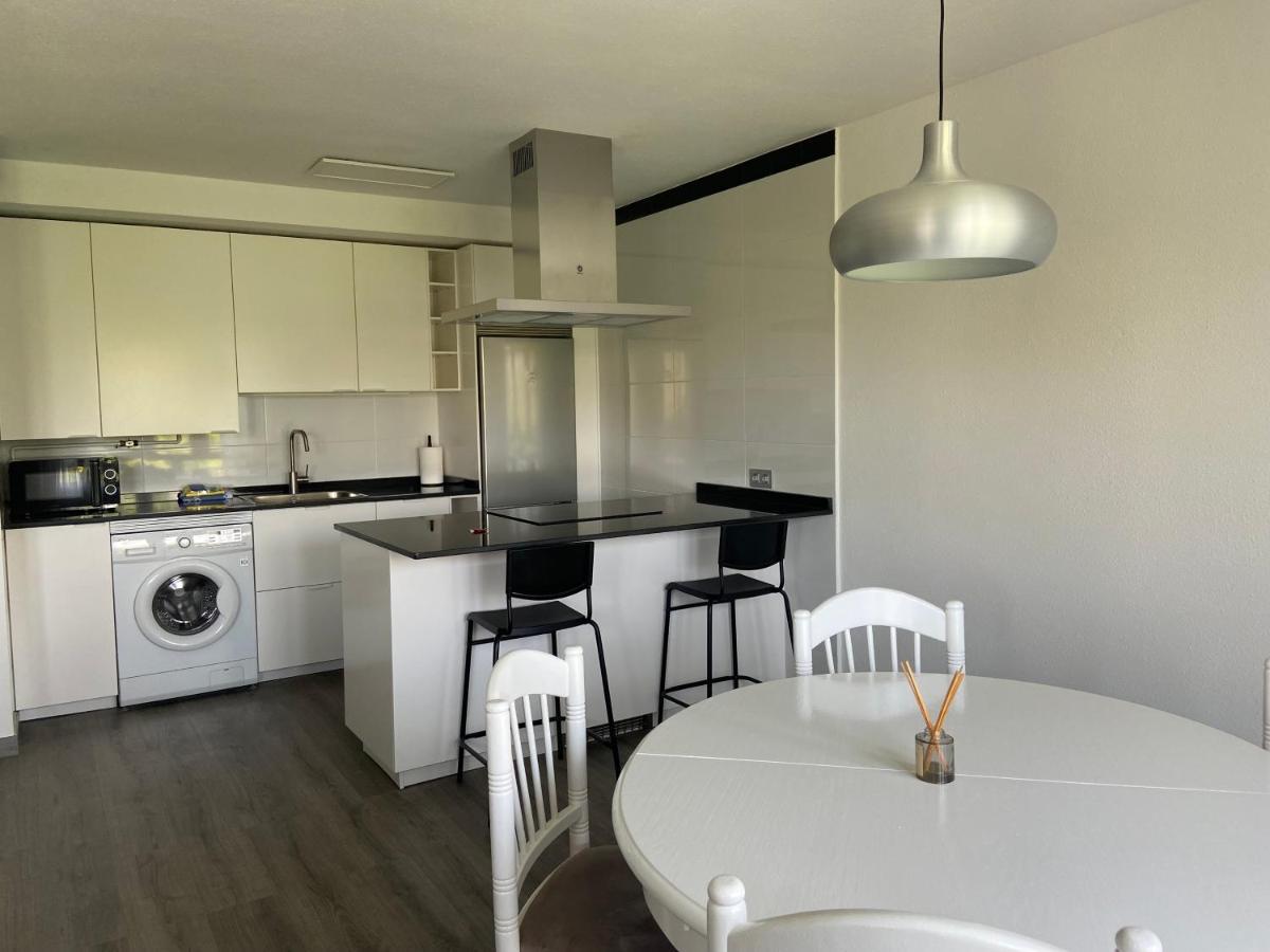 173A Amplio Apartamento Moderno 기욘 외부 사진